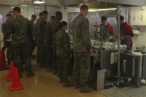 Chow halls cook up new options > Marine Corps Air Station Iwakuni ...
