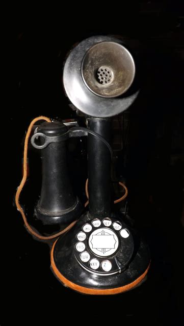 Old Time Phone 的图像结果