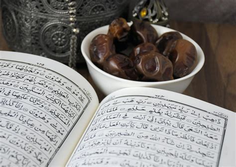 Doa Setelah Membaca Surat Yasin, Bacaan Lengkap Arab-Latin & Artinya – Gramedia Literasi