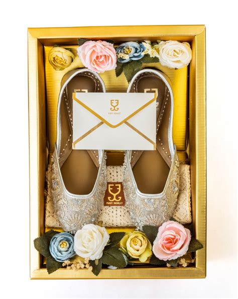 Buy Ethnic Shoes for Women Online at Fizzy Goblet