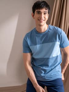 Damensch Colorblock Men Round Neck Blue T-Shirt - Buy Damensch ...