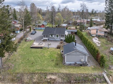 84,8 m² Syystuulenpolku 4, 01760 Vantaa Omakotitalo myynnissä - Oikotie ...