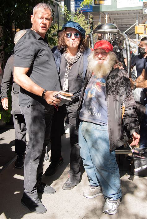 Johnny Depp looks unrecognizable in new look fans love 1