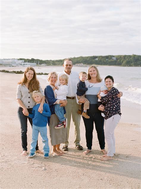 New Silver Beach Multi-Generation Family Session – Heidi Vail Photography