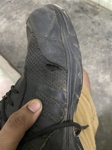 Eego Italy Black Genuine Leather Men's Safety Shoes_SS-16-11 : Amazon ...