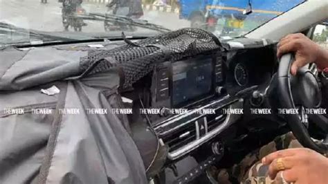Kia Seltos Interiors spied for the first time – Unveil on 20th June ...