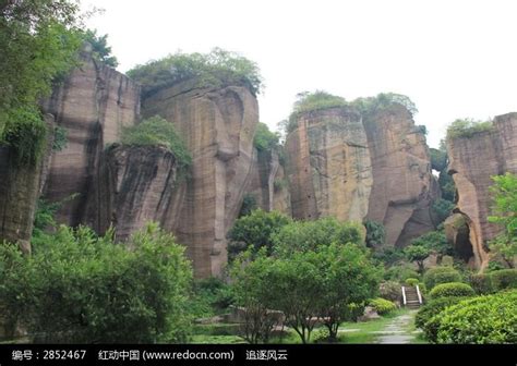 绵延起伏陡峭的大山素材图片免费下载-千库网