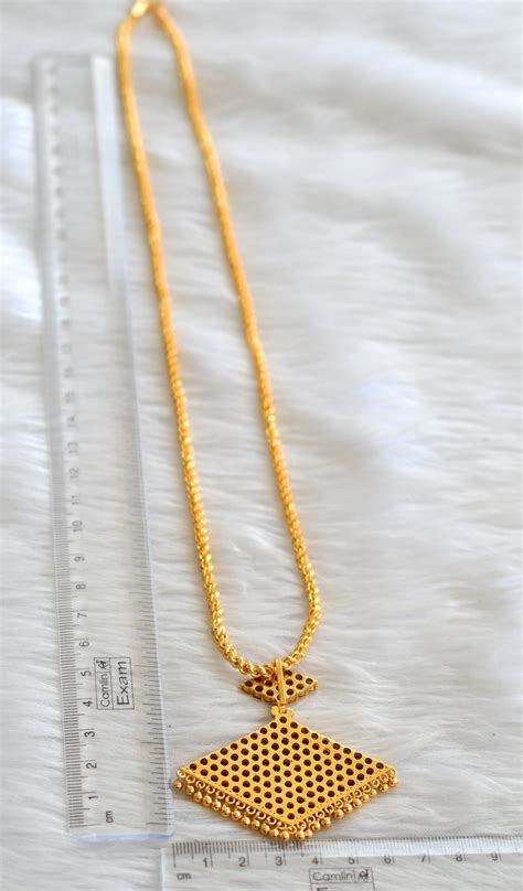 Gold tone 24 inches chain with pink pathakkam pendant dj-43626 – dreamjwell