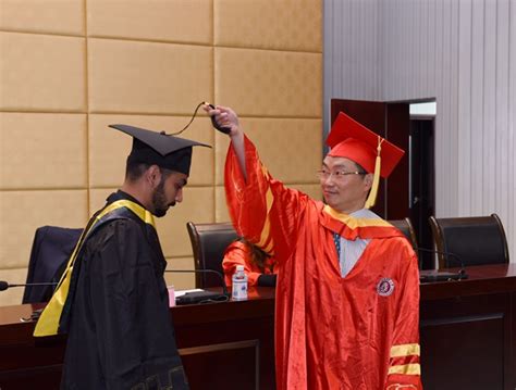 我院举行2016届留学生毕业典礼暨学位授予仪式-西南医科大学外国语学院