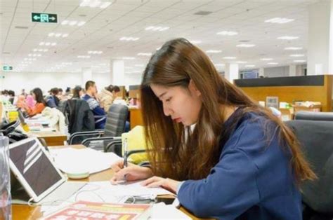 中国教育在线掌上考研发布《2022年全国研究生招生调查报告》—中国教育在线