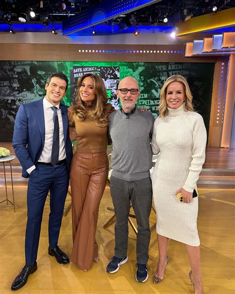 GMA3's Dr Jennifer Ashton stuns in sexy sweater dress and heels as she ...