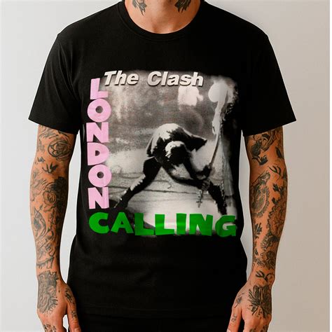 Camiseta The Clash - London Calling - Brutal Wear - Extreme Sound Records