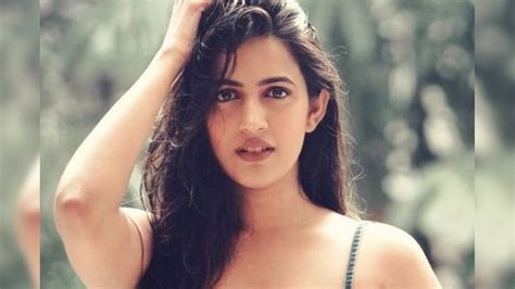 Niharika Konidela : నిహారిక మీసాలను చూశారా.. వైరల్ అవుతోన్న పిక్స్ ...
