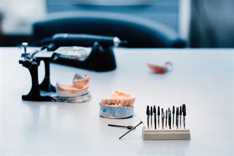 A Comprehensive Guide to Dental Crown Materials - Fortune Smiles Dental Care