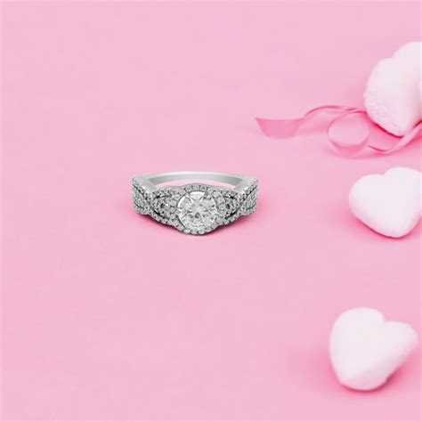 Infinity Style Gem-Studded Ring – Sterluv