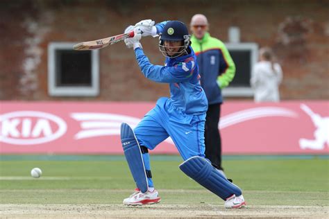 IND-W vs IRE-W: Smriti Mandhana scores fastest ODI century by any ...