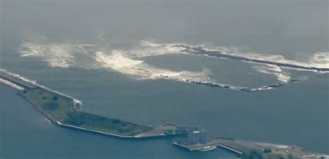 More nations issue tsunami warnings as powerful earthquake hits Russia ...