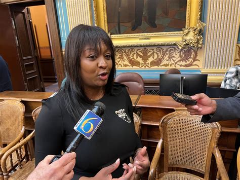 Michigan Senate approves cap on payday loan interest rates • Michigan ...