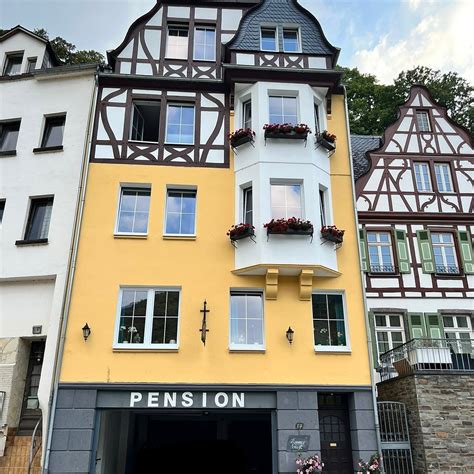 HAUS BURGFRIEDEN (Cochem) - Specialty Inn Reviews, Photos, Rate ...