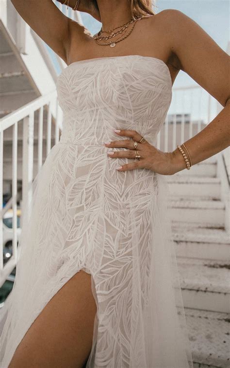 Lace Boho A-Line Wedding Dress with Off-the-Shoulder Straps