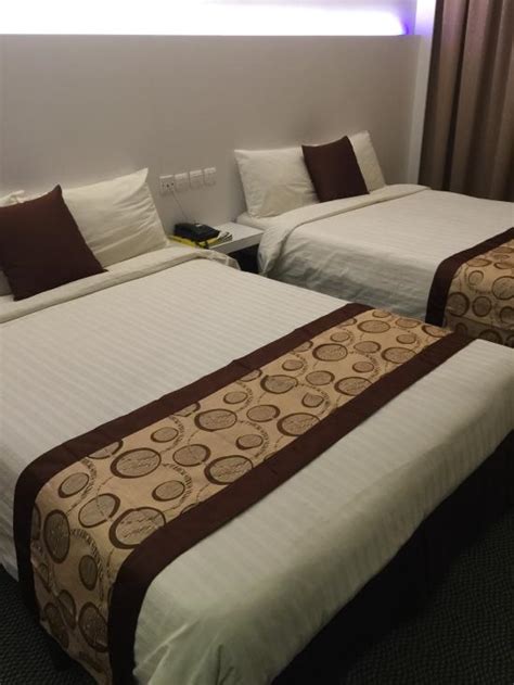 RIVERFRONT INN (Bintulu, Sarawak) - Hotel Reviews, Photos, Rate ...