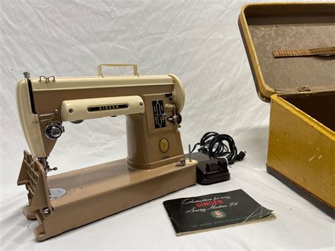 How to Thread a Singer 301A Singer Sewing Machine 的图像结果