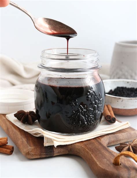 How to Make Elderberry Syrup - Detoxinista