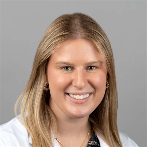 Courtney Gregoire | Internal Medicine