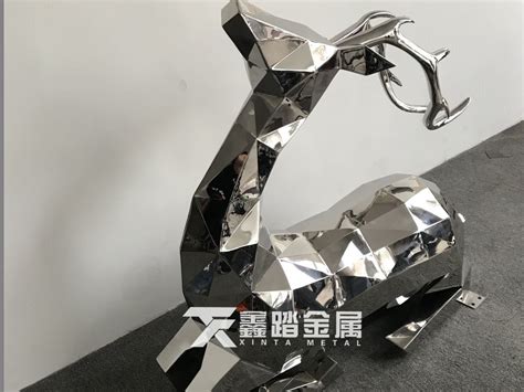 作品案例 / 不锈钢雕塑_南京雕塑|南京雕塑公司—南京苏美雕塑工程有限公司