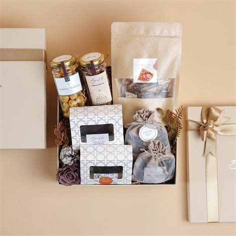 Buy Gift Boxes & Hamper for Ganesh Chaturthi Online – BoxUp Luxury Gifting