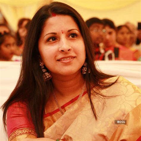 Sangeetha Vijay was seen in a traditional saree during the marriage ...