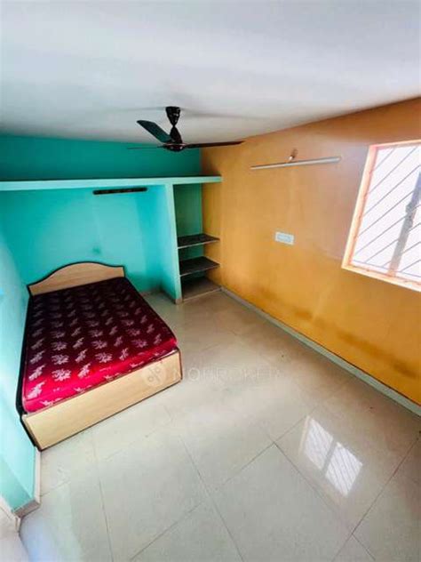 SB XGGH+HGF, Sangolli Rayanna Rd, Govindaraja Nagar Ward, Sampige ...