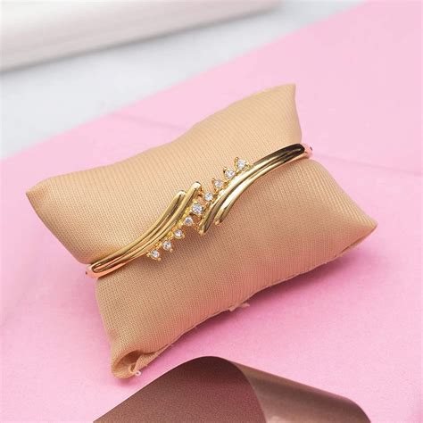 Gold Plated Serrated Wave Cuff Bracelet – Estele