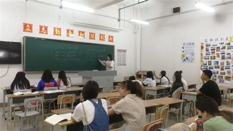 外国语学院组织教师参加“外语教学中的思辨能力培养”研修班学习-池州学院