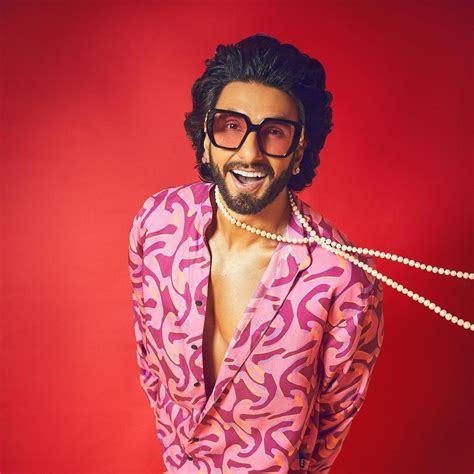 How to Apply Foundation for Best Finish? Best Tips to Apply Foundation ...