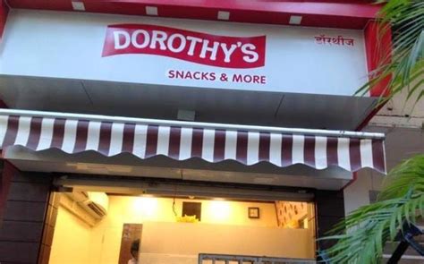This Tiny Take-Away Joint In Mahim Has The Yummiest Hot Dogs And Puffs ...