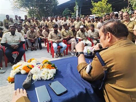 qr codes show detailed profiles of 350 ujjain auto drivers grp system ...