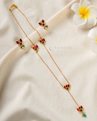 Silver Necklaces – CHAANDI