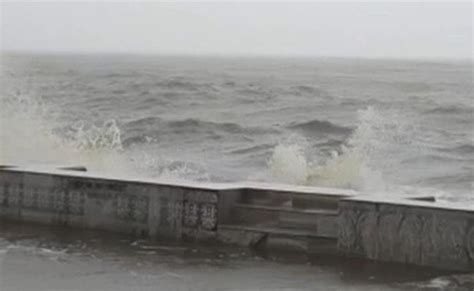 Cyclone Amphan की आहट से बंगाल में तेज हवाएं और भारी बारिश, इन जिलों ...