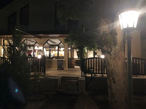 HOTEL LANDHAUS LINDENHOF MOECKEL (Ober-Moerlen) - Hotel Reviews ...