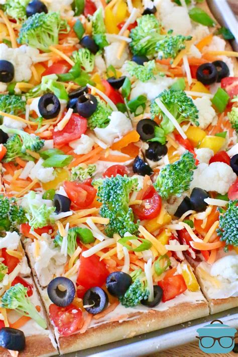 With only a few ingredients, this Easy Veggie Pizza recipe is made with ...