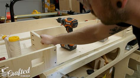 Building a Computer Desk 的图像结果