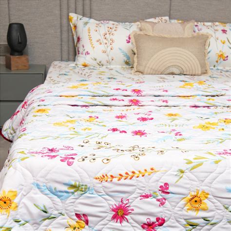 Buy France Pink All Season AC Blanket, Comforter & Quilt - Urban Space