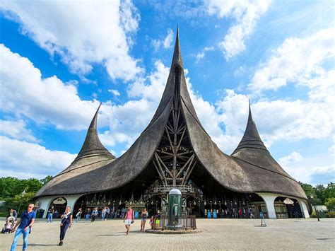 Europe Tourist Attractions 的图像结果