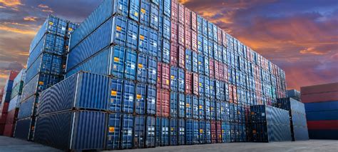 A guide to shipping container sizes and types