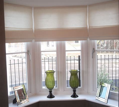 Transform Your Bay Window with Roller Blinds: Expert Insights