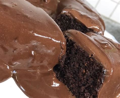 Delicioso bolo fit de chocolate: sabor incrível sem sair da dieta