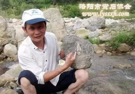 男子捡了一块“石头”，竟价值2100万元！_澎湃号·媒体_澎湃新闻-The Paper