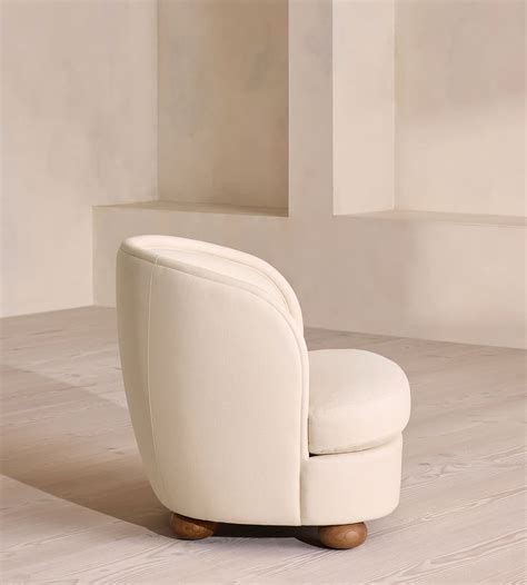 Elevara Petite Ivory Velvet Suede Lounge Chair – Nestroots