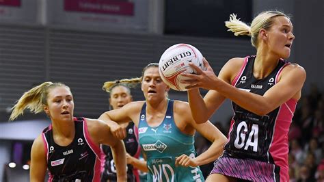 Thunderbirds impress in Super Netball win over Vixens - ESPN